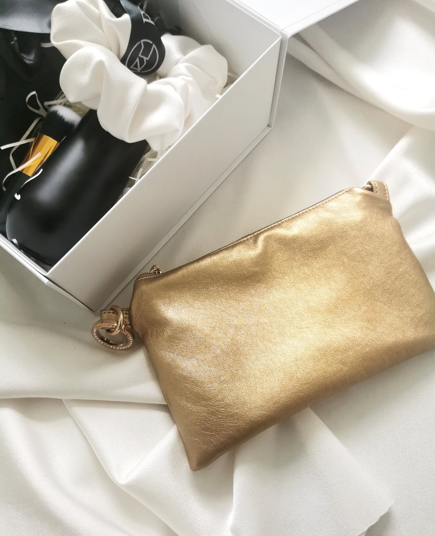 Black and Gold Bridal Box (6 items)