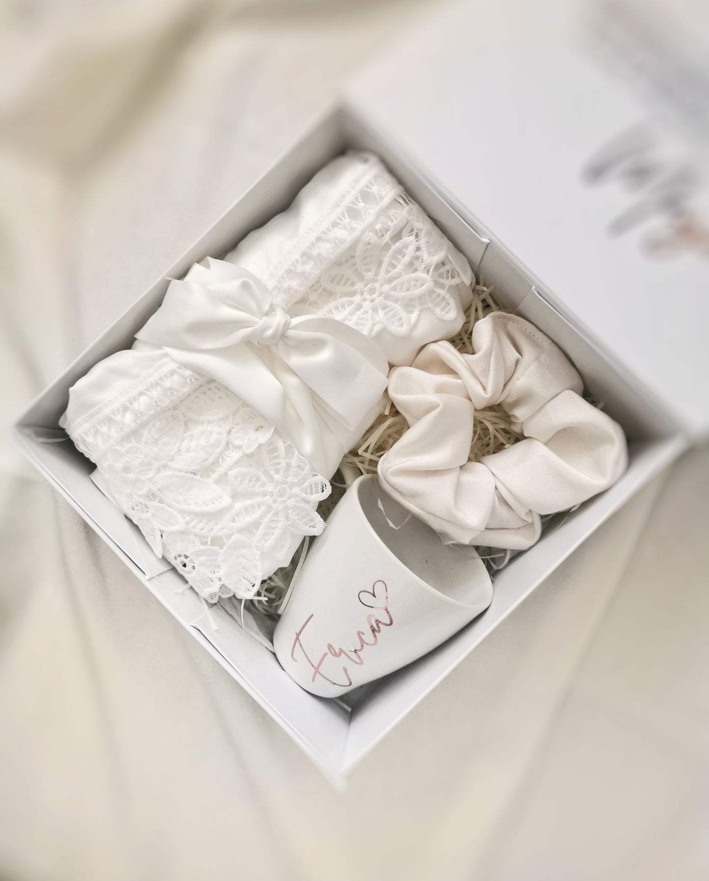 White Proposal Box (3 items)