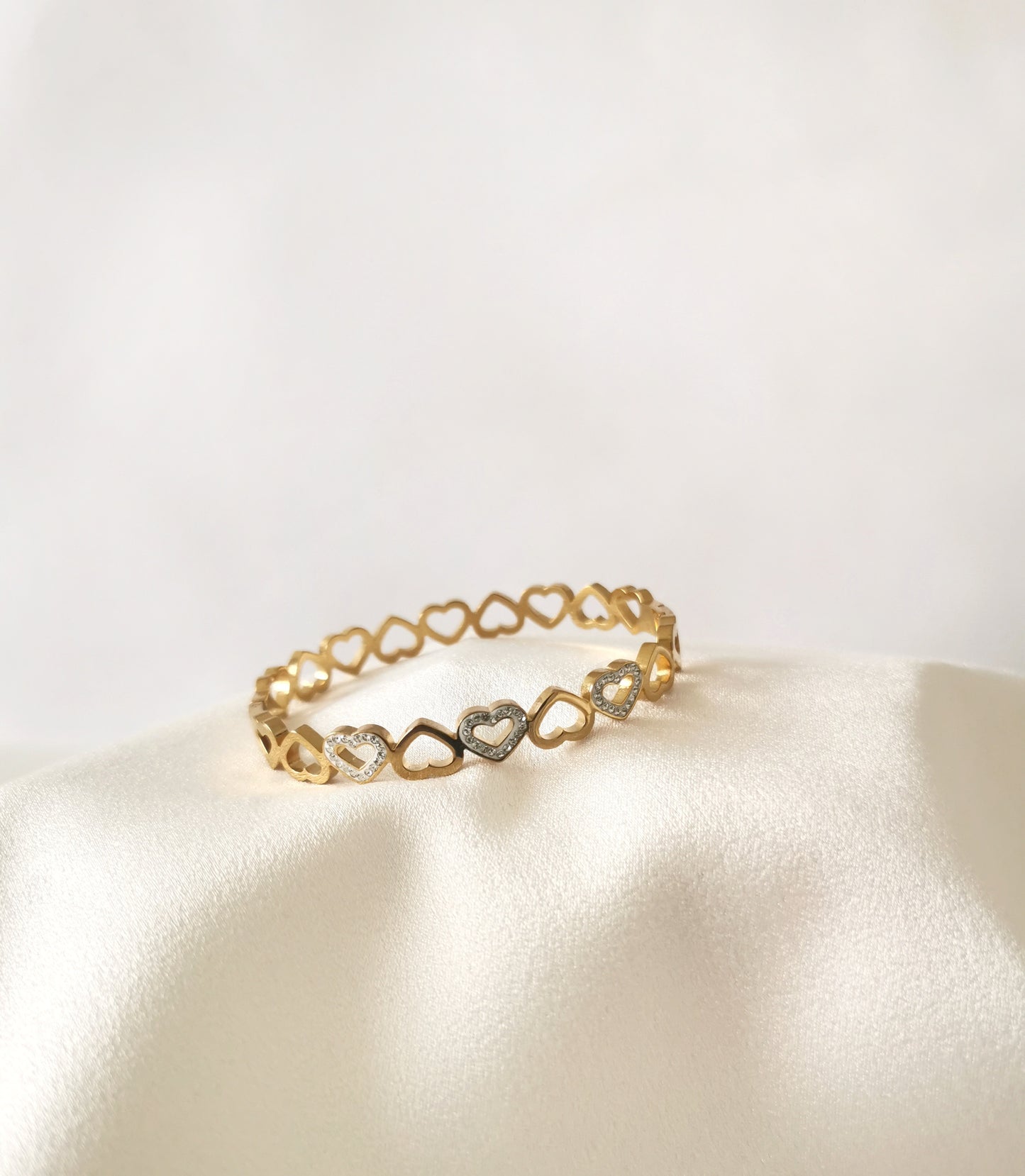 Special Offer - bangles for £15 with every box