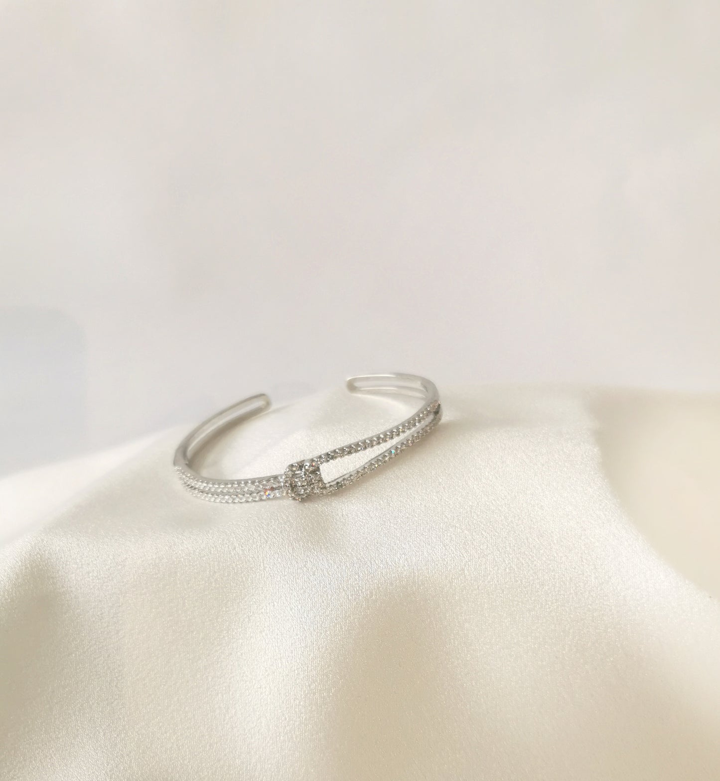 Special Offer - bangles for £15 with every box