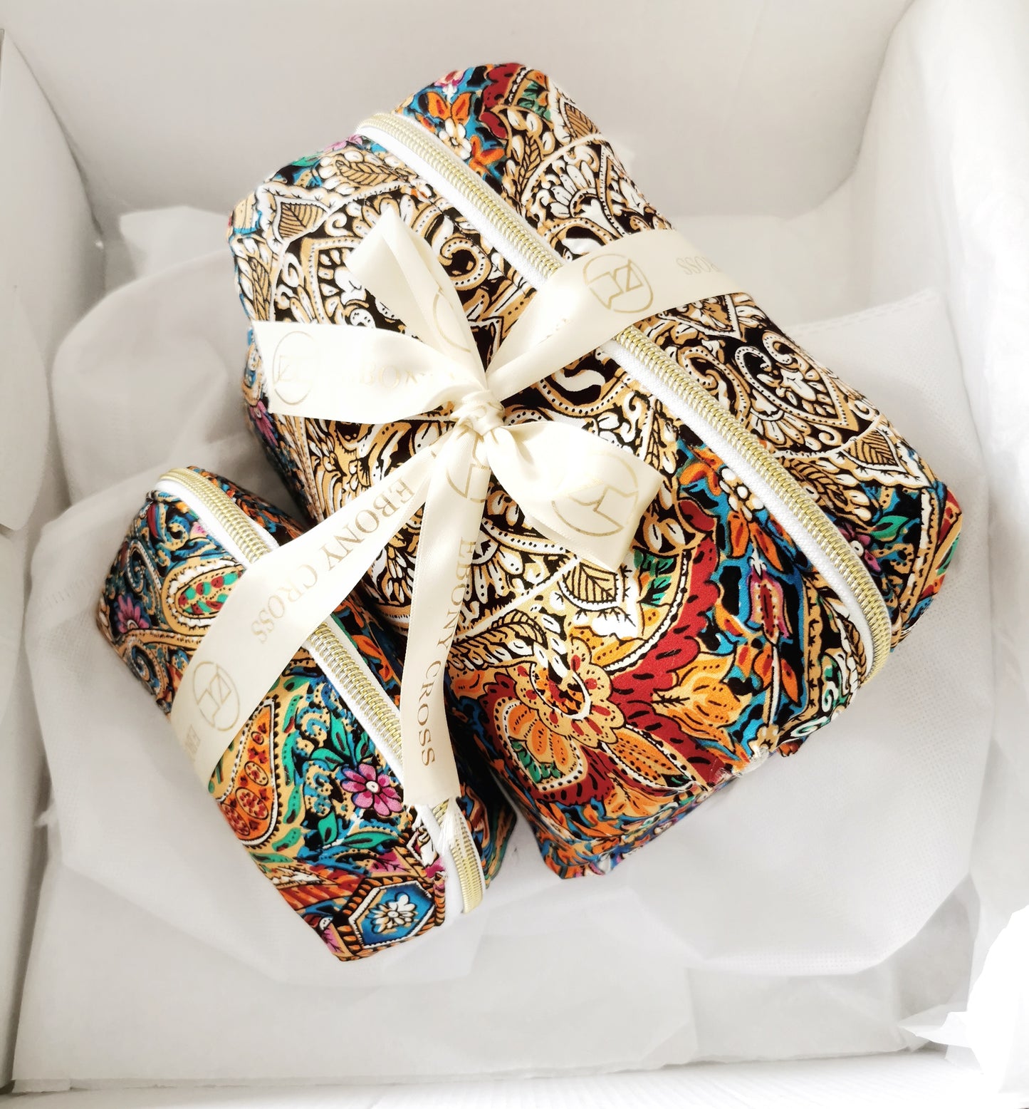 Patterned Vanity set