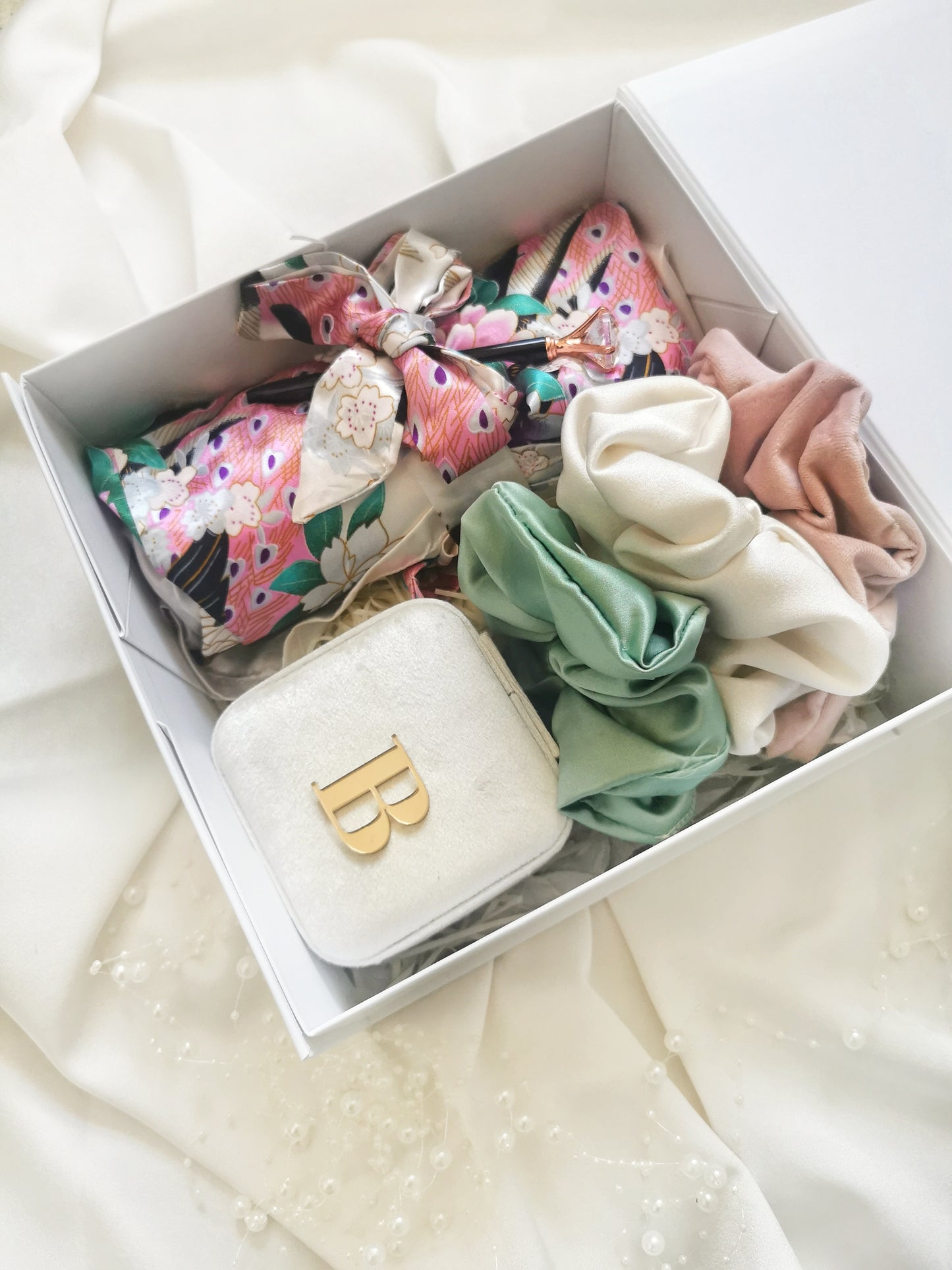 Pastel Bridal Box (6 items)