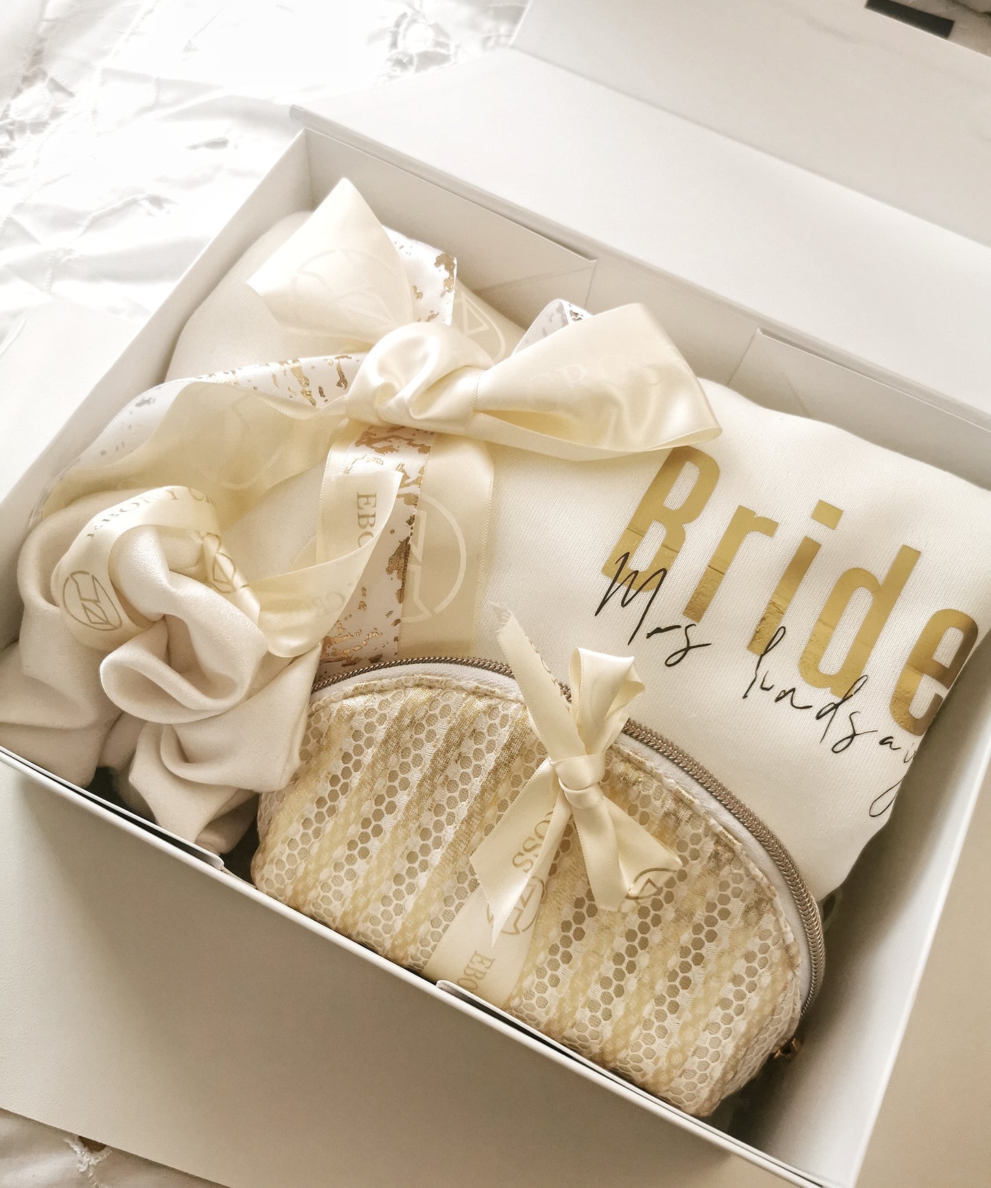 White & Gold Bridal Box
